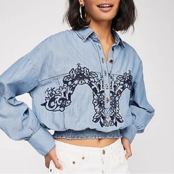 Free People Tops - Free People Size Small Western Skull Way With Words Cutout Top